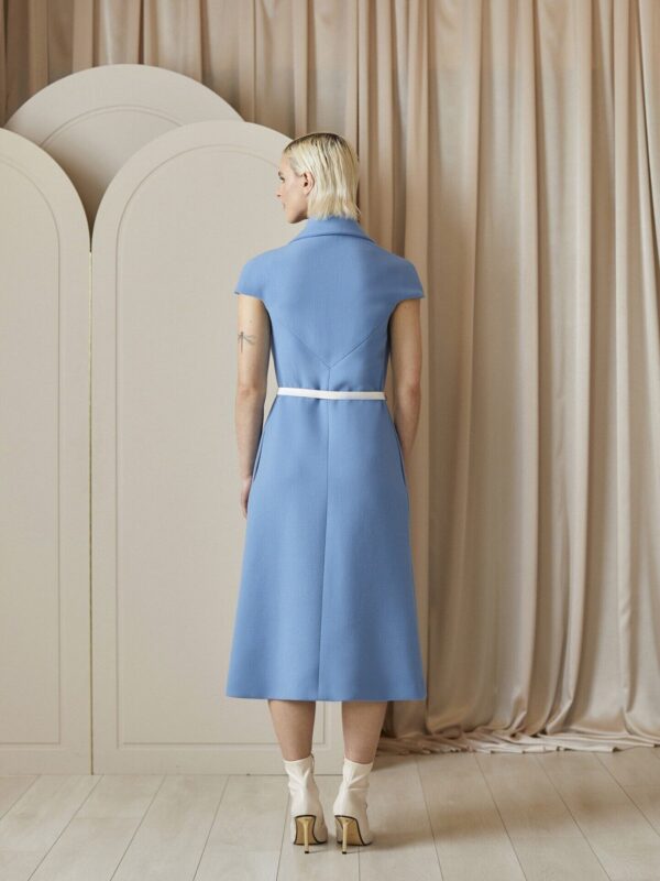 Aurelia in blue crepe - Image 3