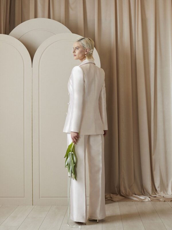 Jacqueline Ivory Mikado - Image 3