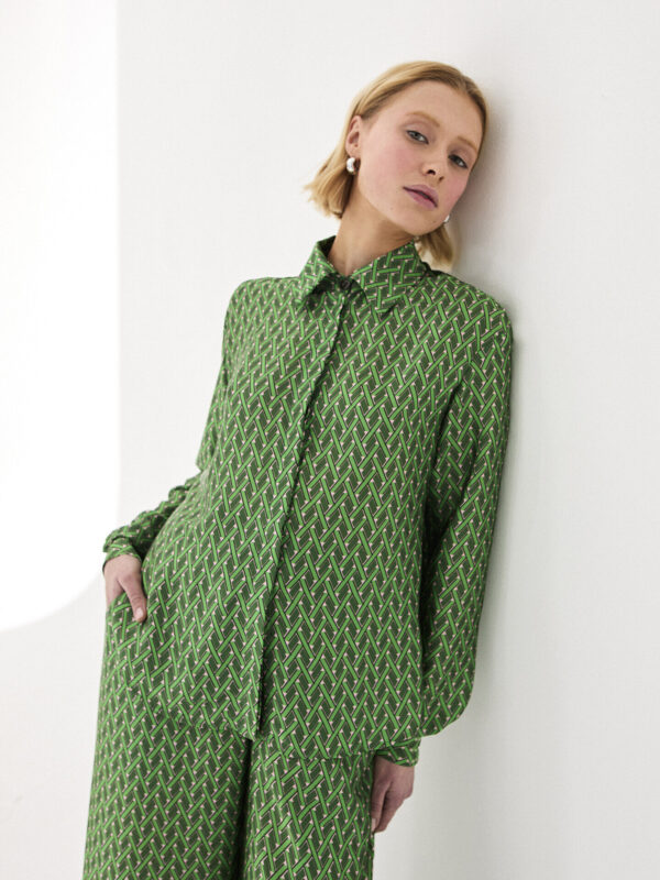 Lilly Green Print