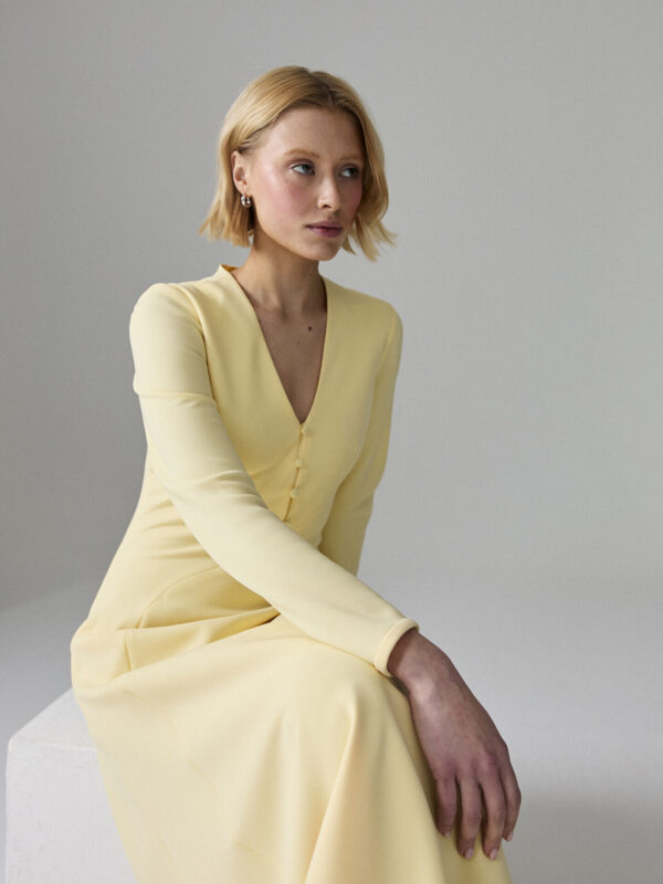 Valeria - Image 4