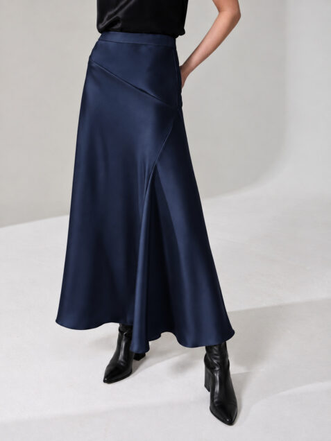 Valentina Navy
