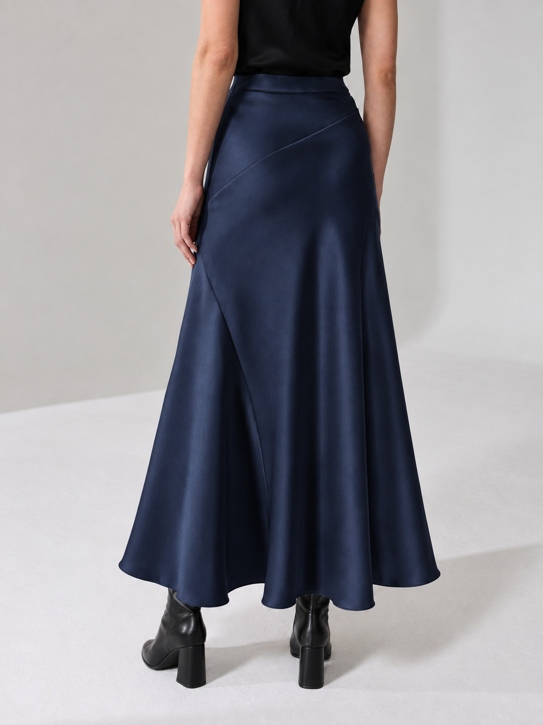 Valentina Navy - Image 2